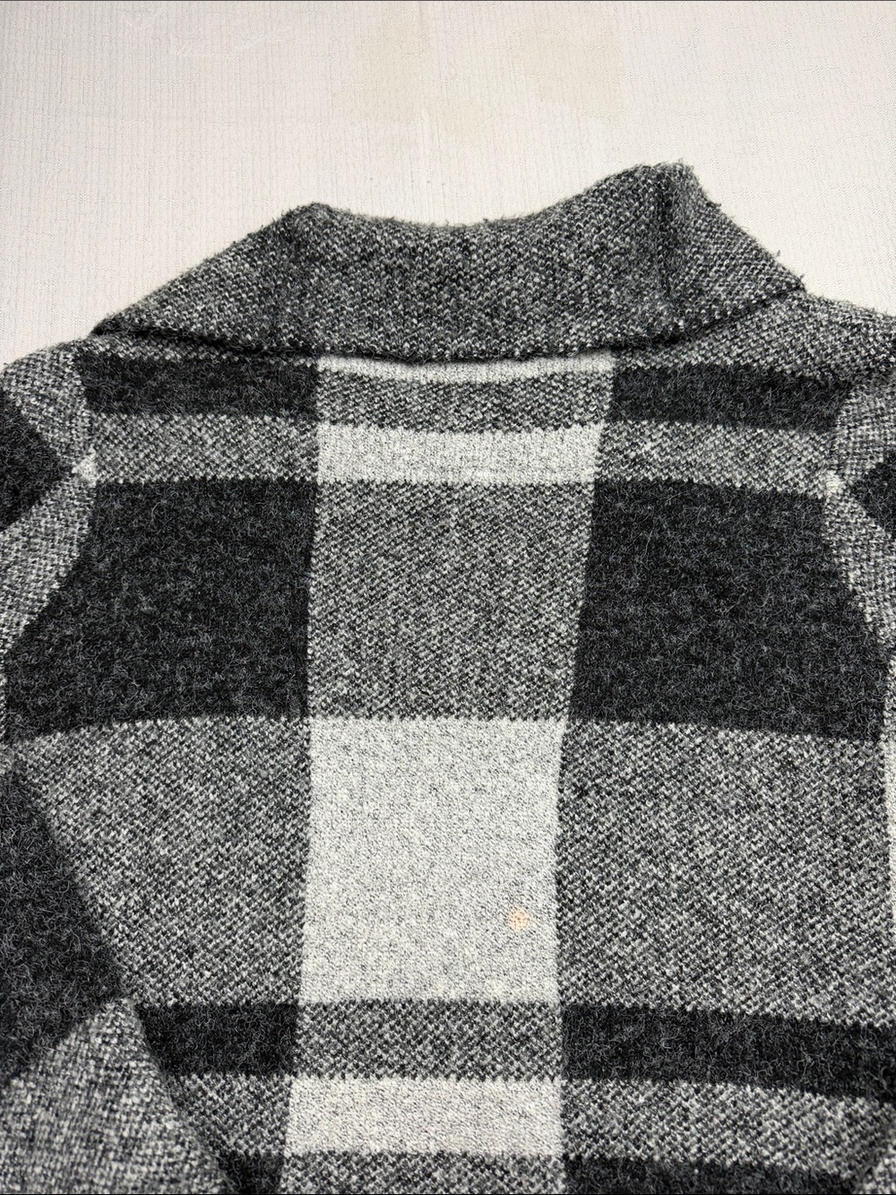 Cyrus Gray & White Plaid Long Cardigan front pockets - Picture 10 of 11